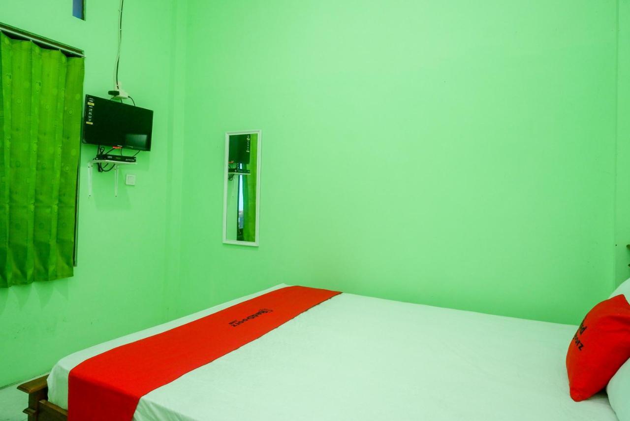 Hotel Reddoorz Syariah Near Monumen Jogja Kembali Kejayan Exterior foto