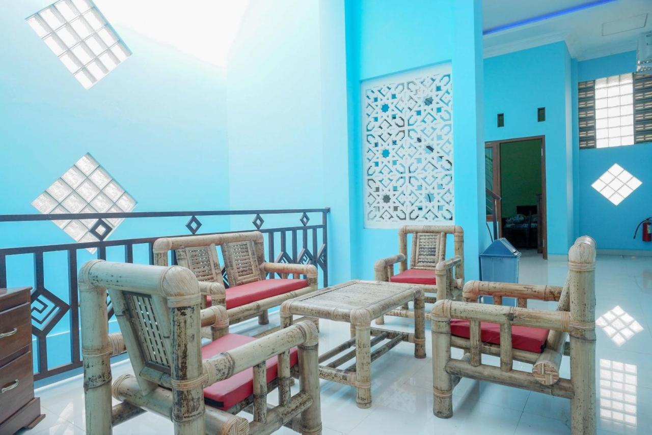 Hotel Reddoorz Syariah Near Monumen Jogja Kembali Kejayan Exterior foto